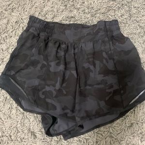 hotty hot size 2 camo lulus